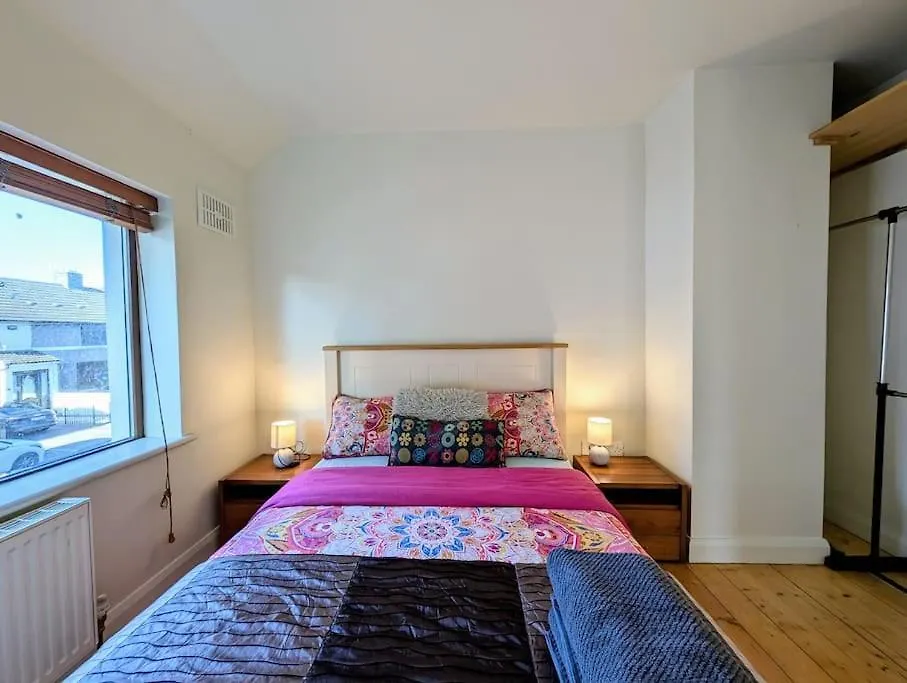펜션 Fiona'S Perfect Dublin Retreat 빌라